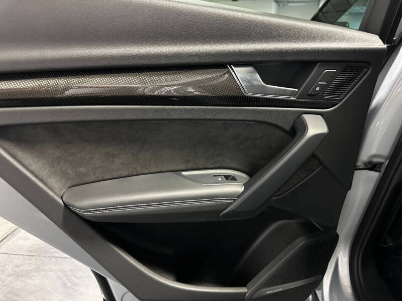 2020 Audi SQ5 3.0T quattro Premium Plus