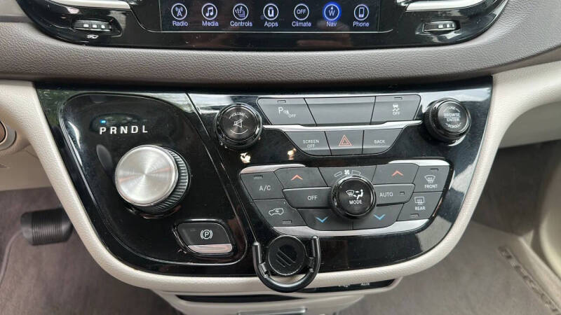 2017 Chrysler Pacifica