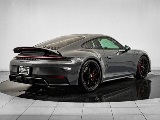 2025 Porsche 911 Carrera GTS