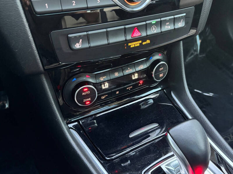 2019 Infiniti QX30 Luxe