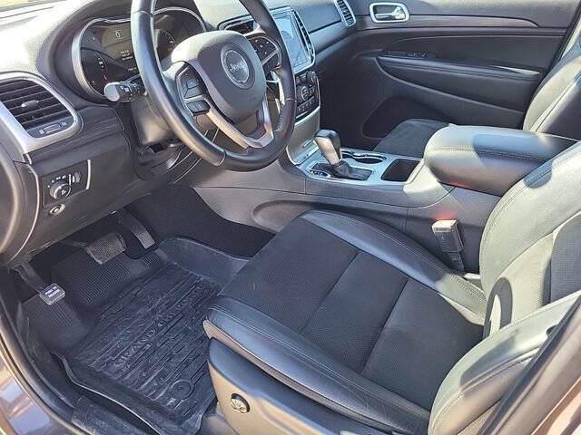 2020 Jeep Grand Cherokee Laredo E