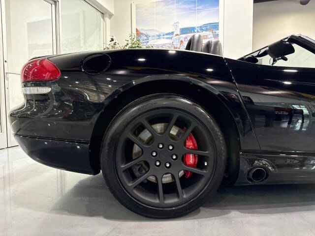 2004 Dodge Viper SRT-10