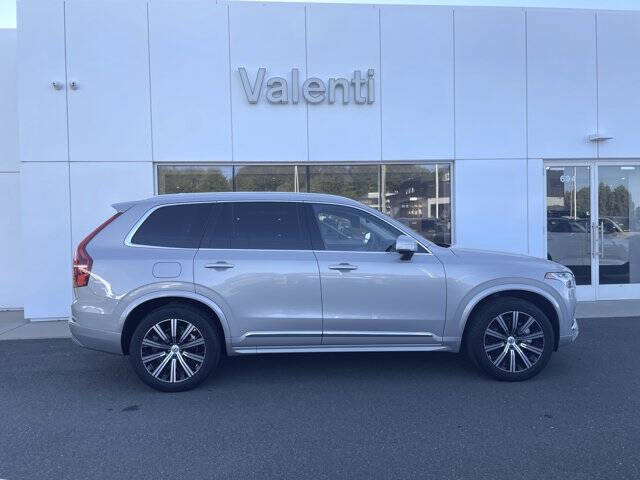 2025 Volvo XC90 B5 Core Bright Theme