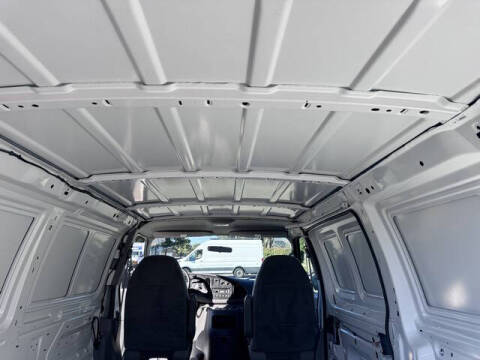 2002 Ford E-Series E-250