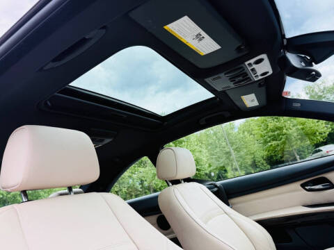 2012 BMW 3 Series 328i