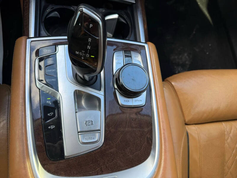 2016 BMW 7 Series 750i xDrive