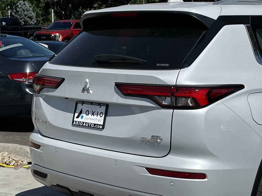 2024 Mitsubishi Outlander PHEV for sale at Axio Auto Boise in Boise, ID