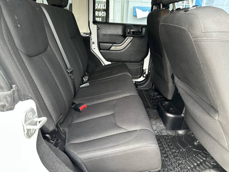 2016 Jeep Wrangler Unlimited Sport