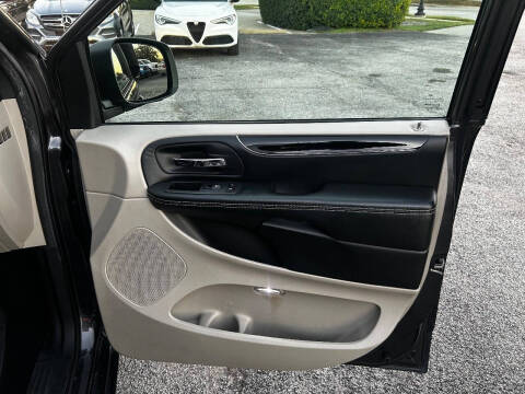 2020 Dodge Grand Caravan SXT