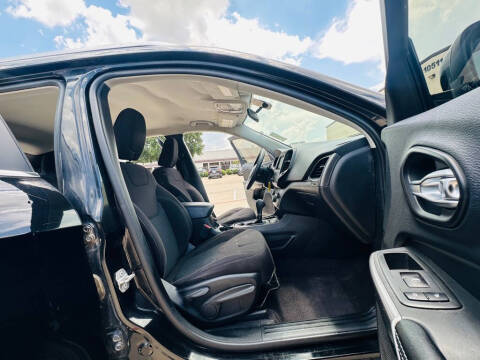 2019 Jeep Cherokee Latitude