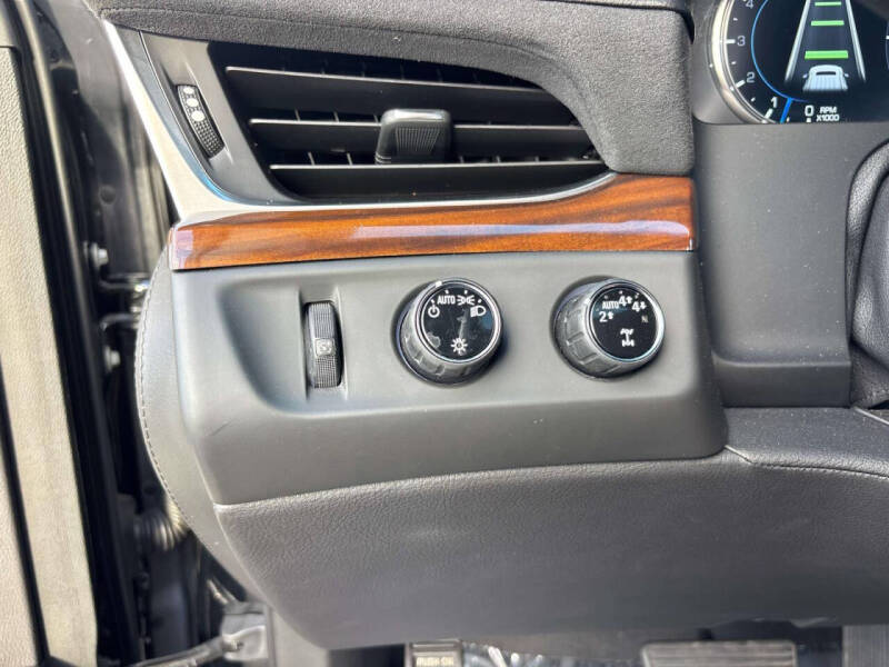 2020 Cadillac Escalade Luxury