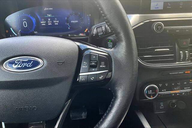 2021 Ford Escape Titanium