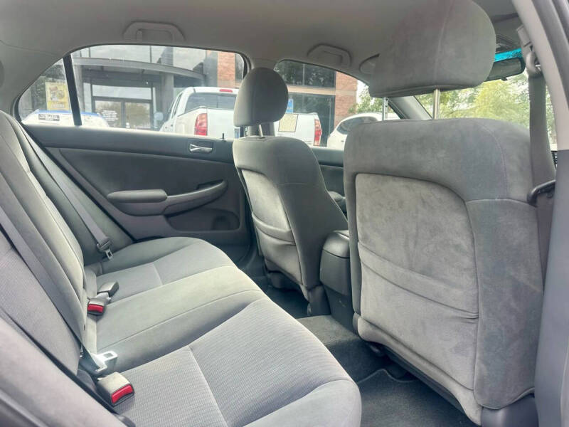 2004 Honda Accord LX V-6