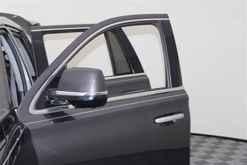 2016 Cadillac Escalade Luxury Collection