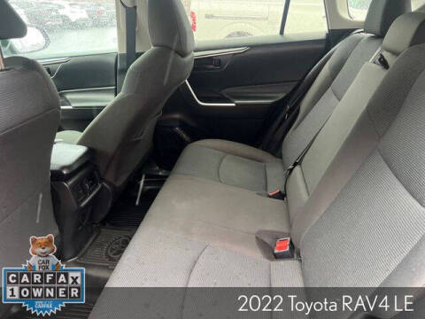 2022 Toyota RAV4 LE