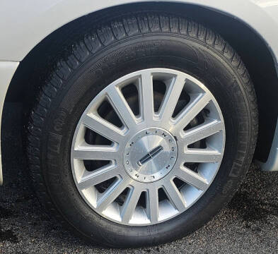 2004 Lincoln Town Car Ultimate