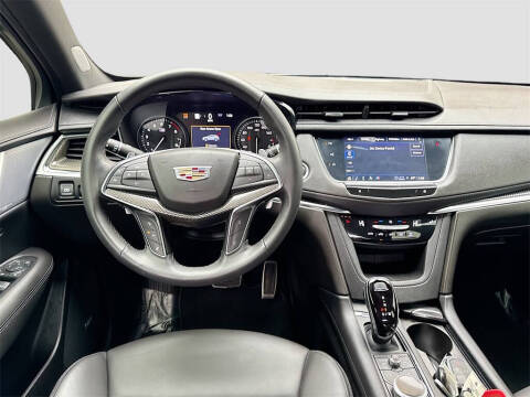 2022 Cadillac XT5 Sport
