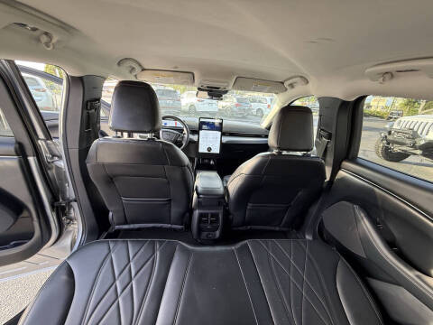 2021 Ford Mustang Mach-E Select