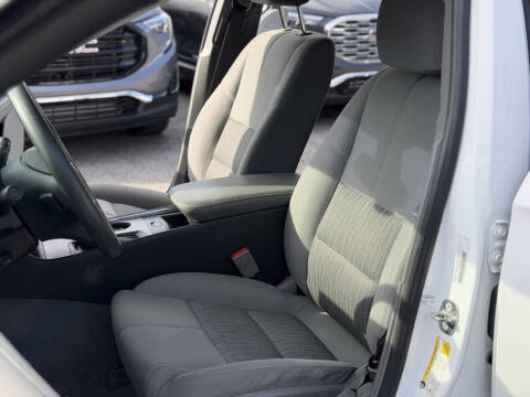 2017 Chevrolet Impala LS