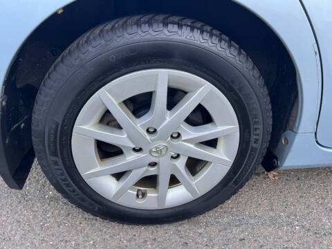 2012 Toyota Prius v Three