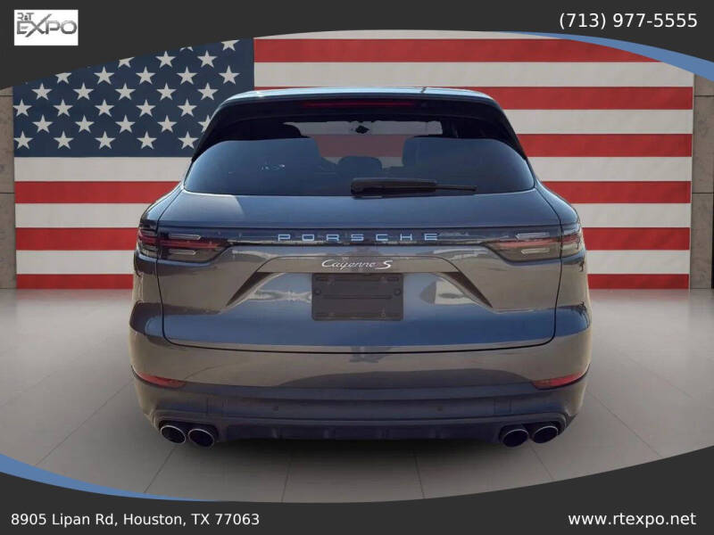 2019 Porsche Cayenne S