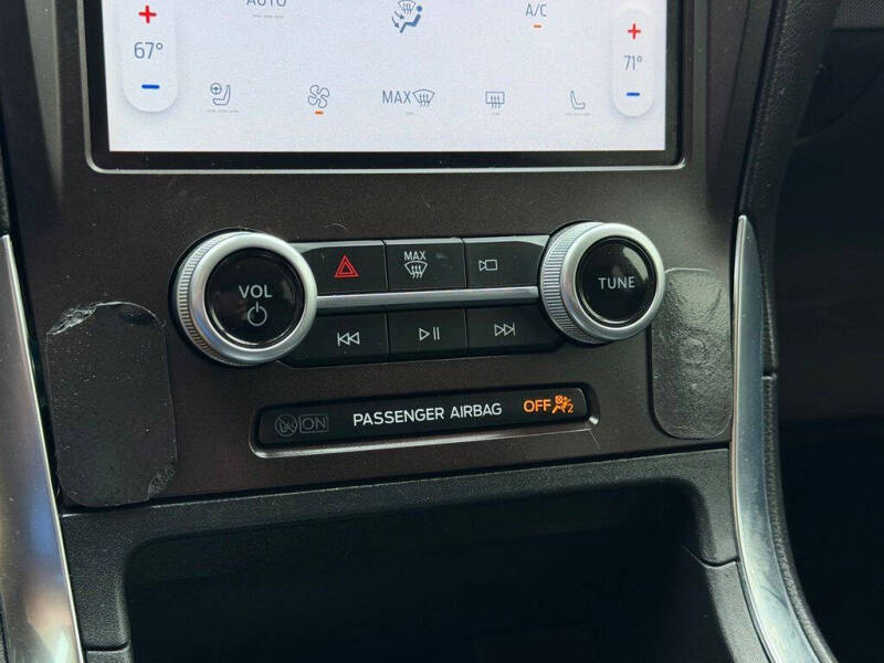 2021 Ford Edge Titanium