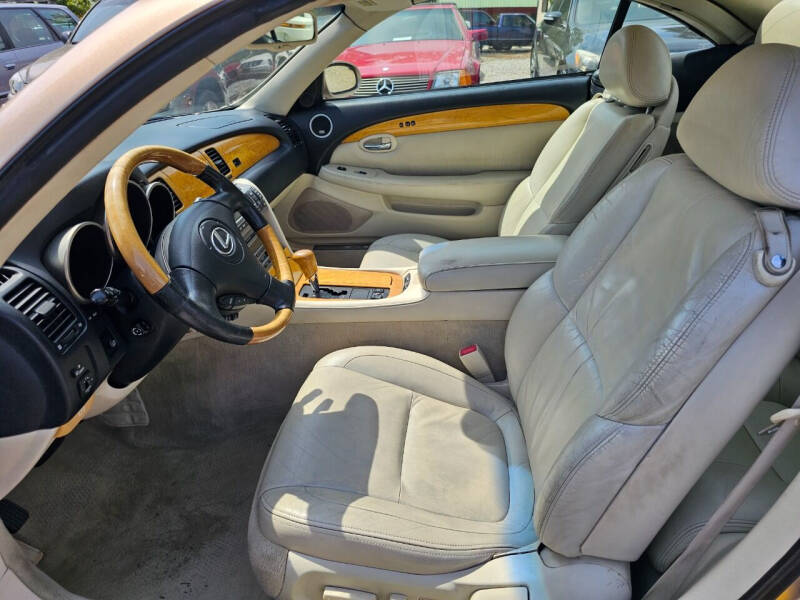 2002 Lexus SC 430