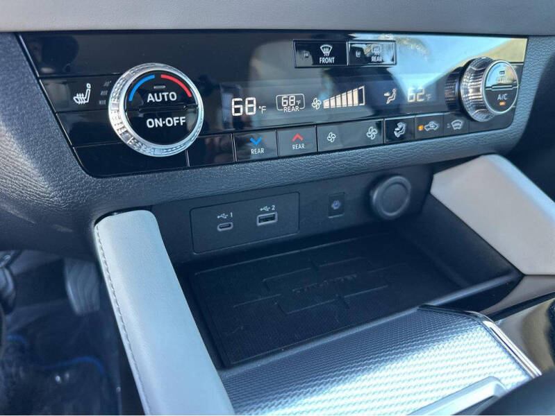 2023 Mitsubishi Outlander PHEV SEL