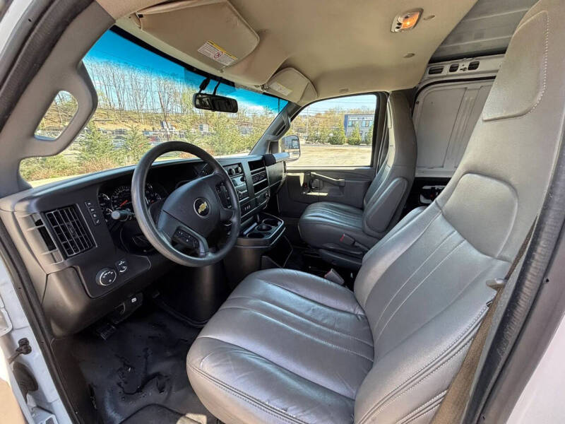 2019 Chevrolet Express 2500