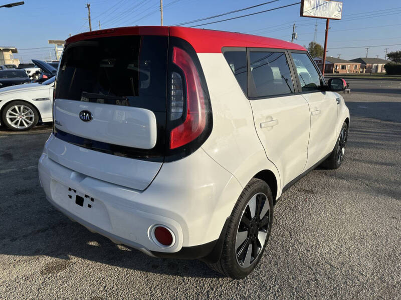 2019 Kia Soul +