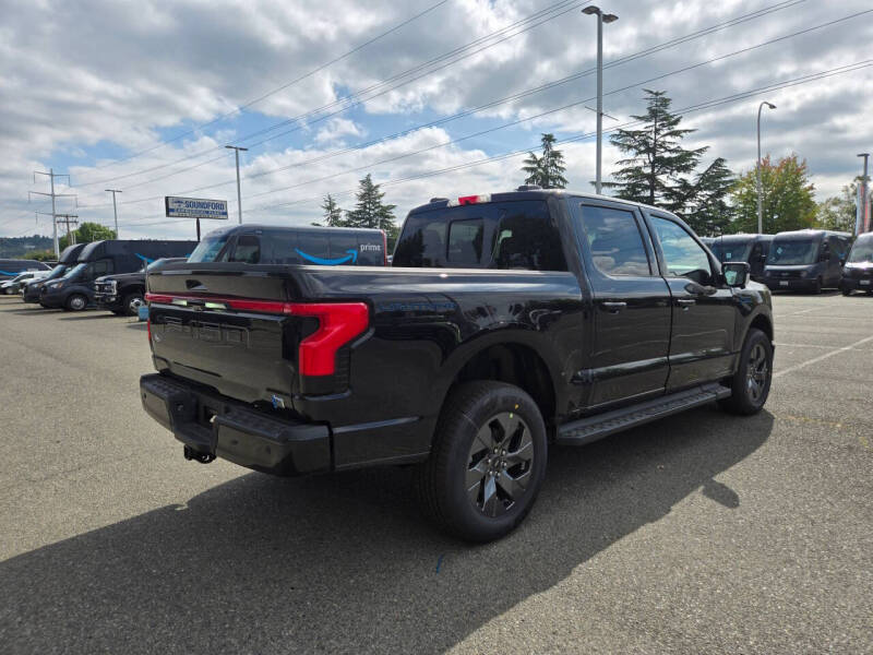 2025 Ford F-150 Lightning Lariat