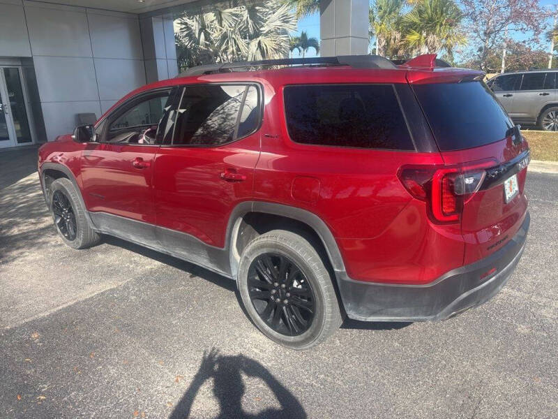 2023 GMC Acadia SLT