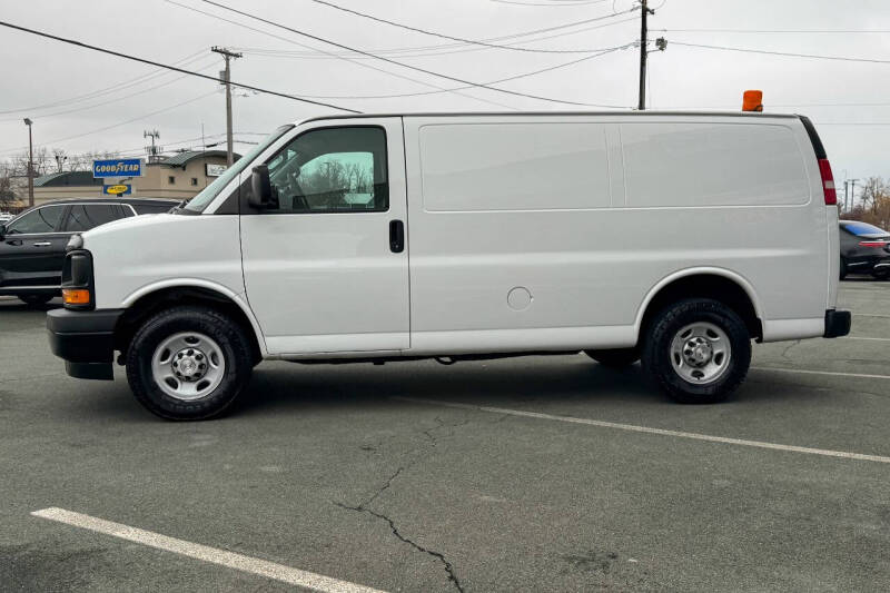 2017 Chevrolet Express 2500
