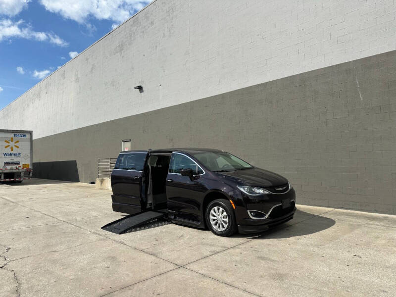 2018 Chrysler Pacifica Touring Plus