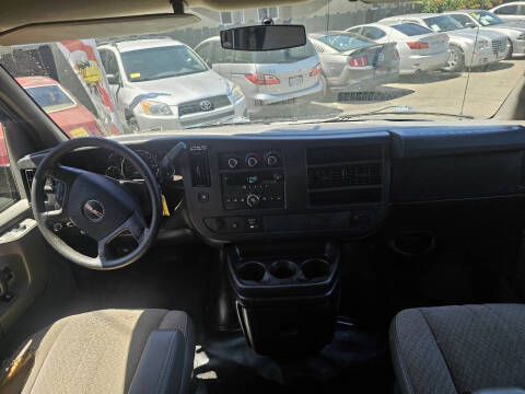2014 GMC Savana 2500