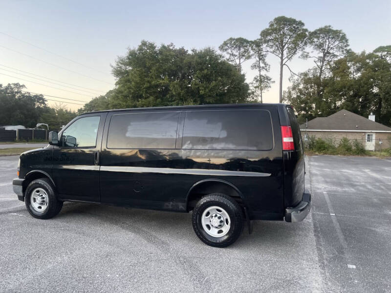 2017 Chevrolet Express 2500