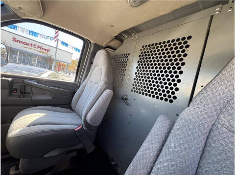 2003 GMC Savana 2500