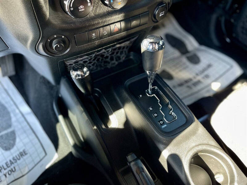 2015 Jeep Wrangler Sport