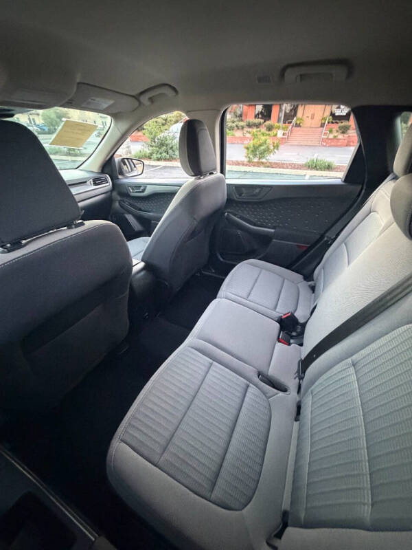 2020 Ford Escape S