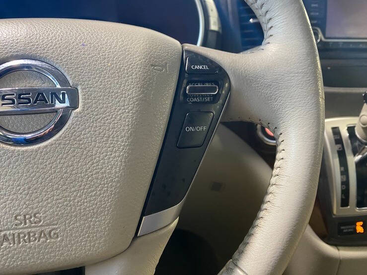 2017 Nissan Quest SV