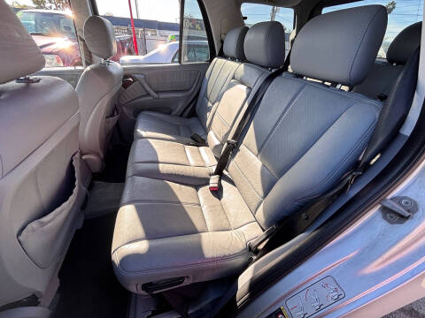 2001 Mercedes-Benz M-Class ML 320