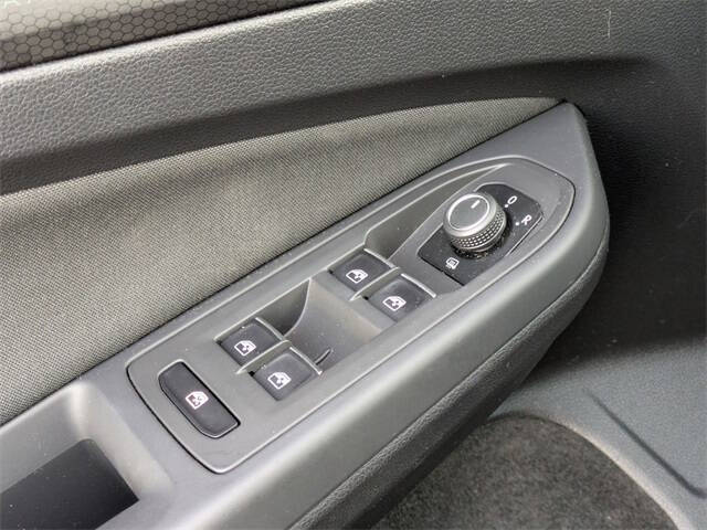 2022 Volkswagen Golf GTI S