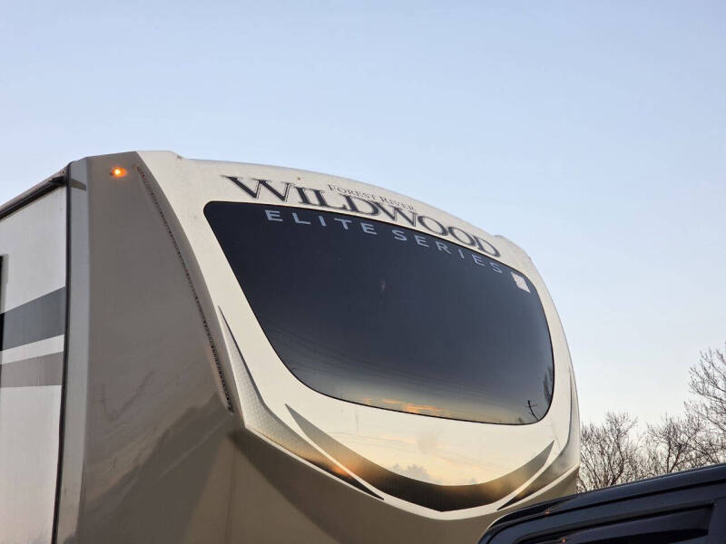 2024 Forest River Heritage Glen 36FL