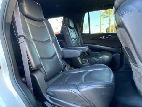 2016 Cadillac Escalade Platinum