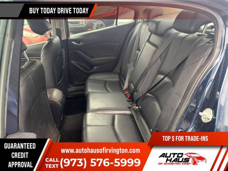 2018 Mazda MAZDA3 Touring