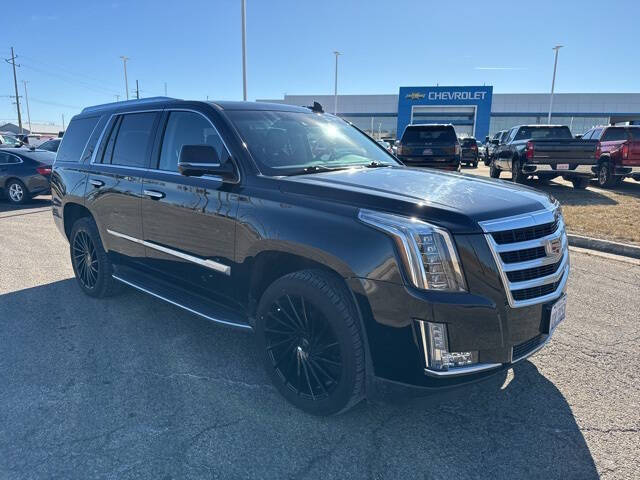 Used 2016 Cadillac Escalade Premium with VIN 1GYS4CKJ3GR186668 for sale in Bloomington, IL