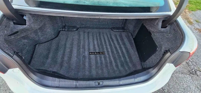 2013 Toyota Avalon Hybrid XLE Premium