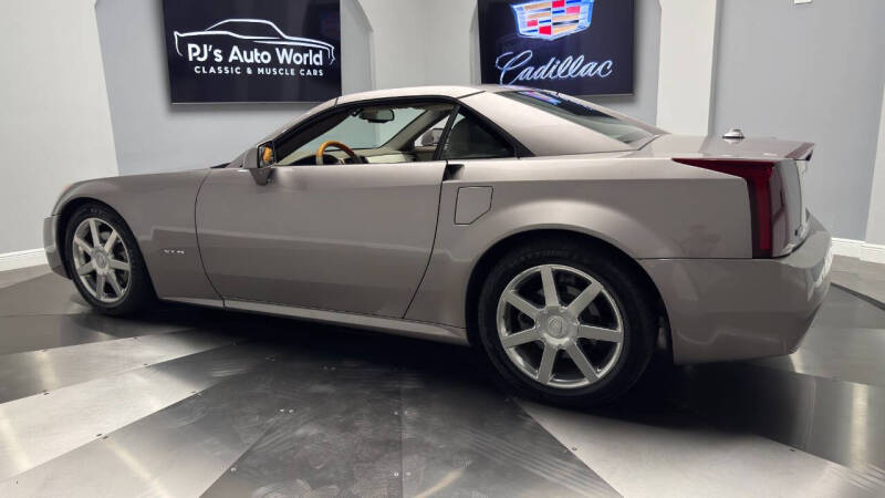 2004 Cadillac XLR