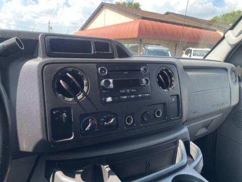 2010 Ford E-Series E-250