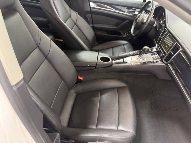 2012 Porsche Panamera